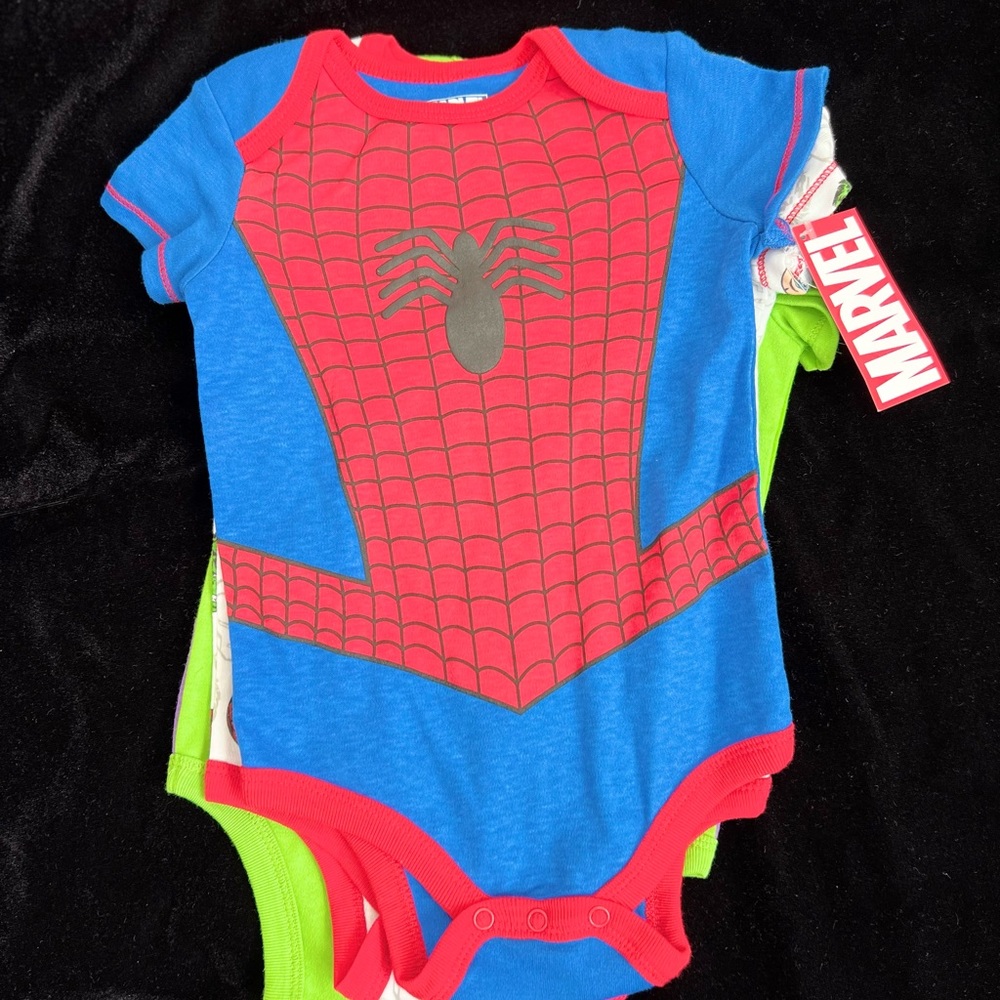 Marvel 3 piece onesie set